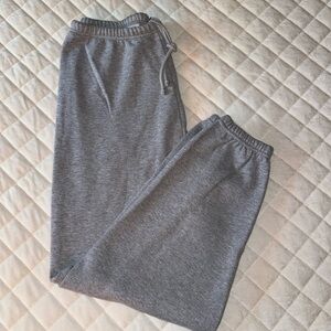 NWOT SKIMS Heather Grey Jogger Sweatpants